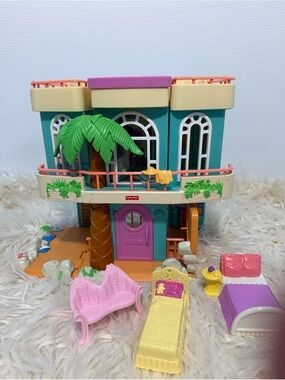 Vtg. 🦄Fisher-Price / Sweet Streets / {Beach Vacation House} '2000 Toy Playset!